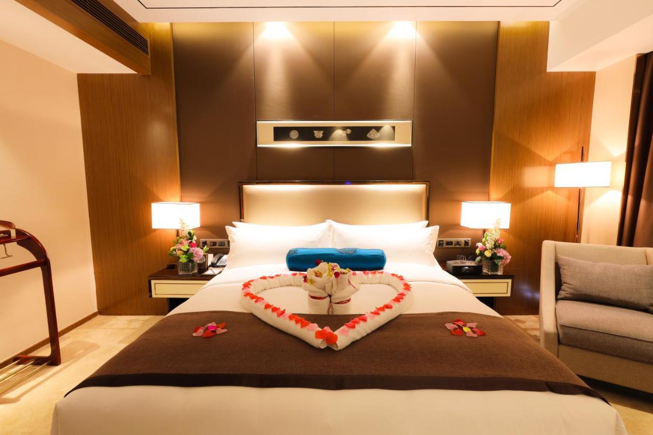 Argyle Grand Hotel Xingyi  Εξωτερικό φωτογραφία